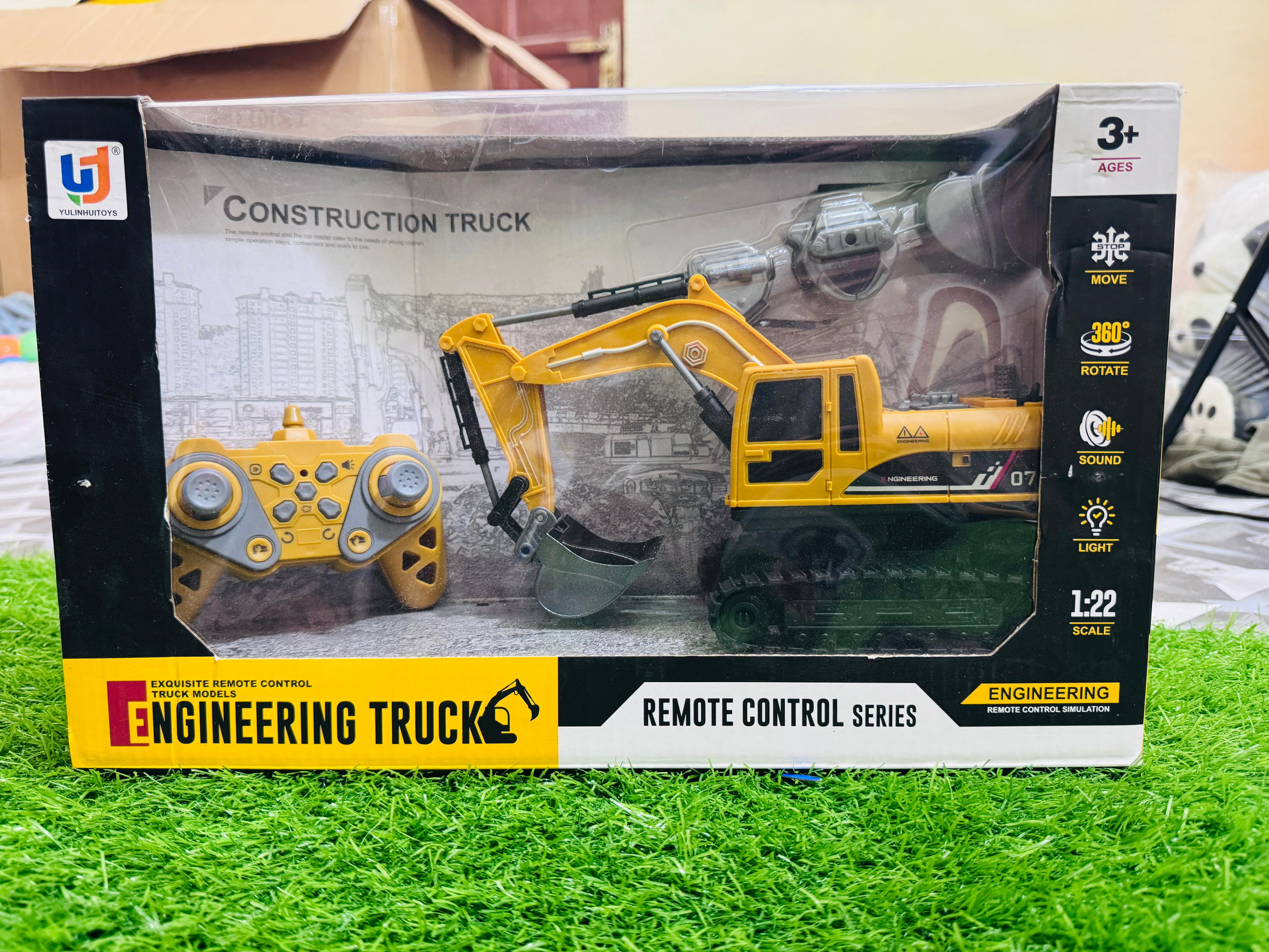 Beautiful R/C construction truck/ Excivator
