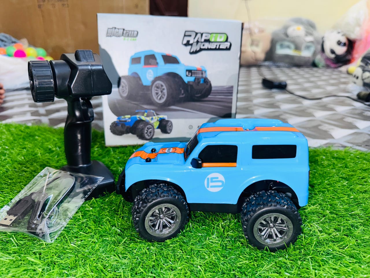 R/C high speed monster jeep